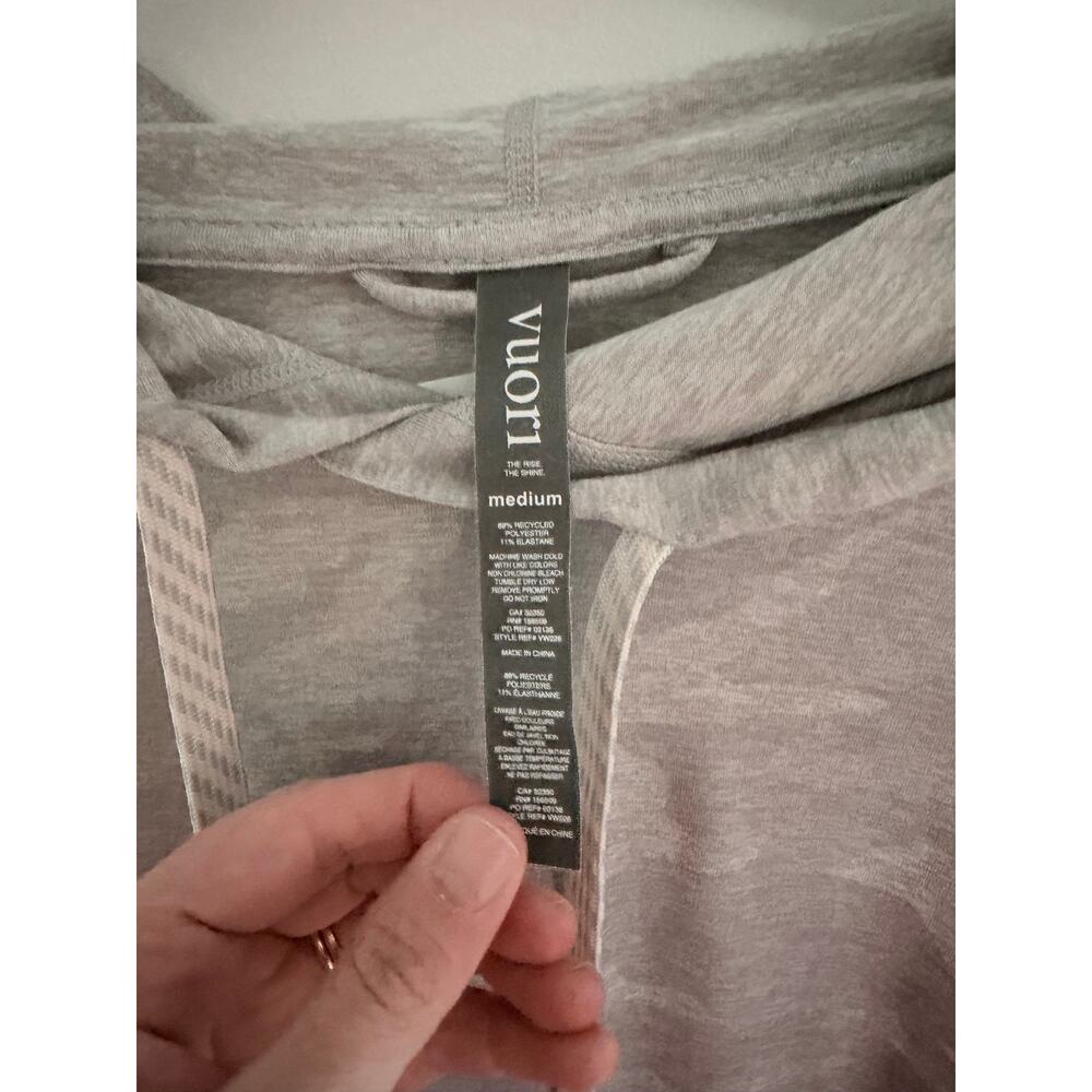 Vuori Women's Heather Gray Camo Halo Essential Hoodie-Size Medium - Picture 6 of 8